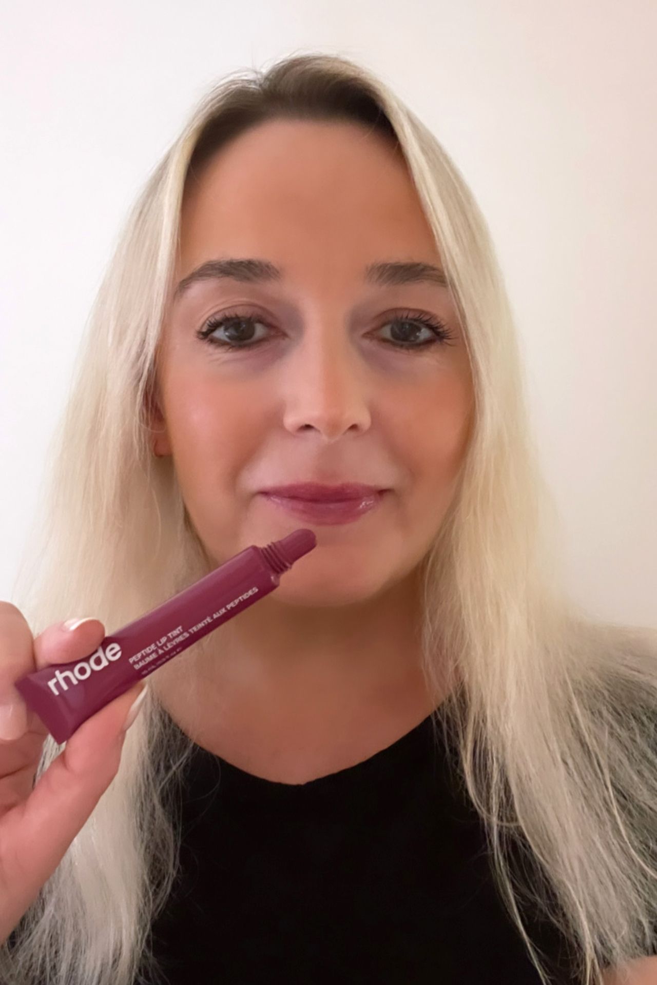 Fiona wearing Raspberry Jelly