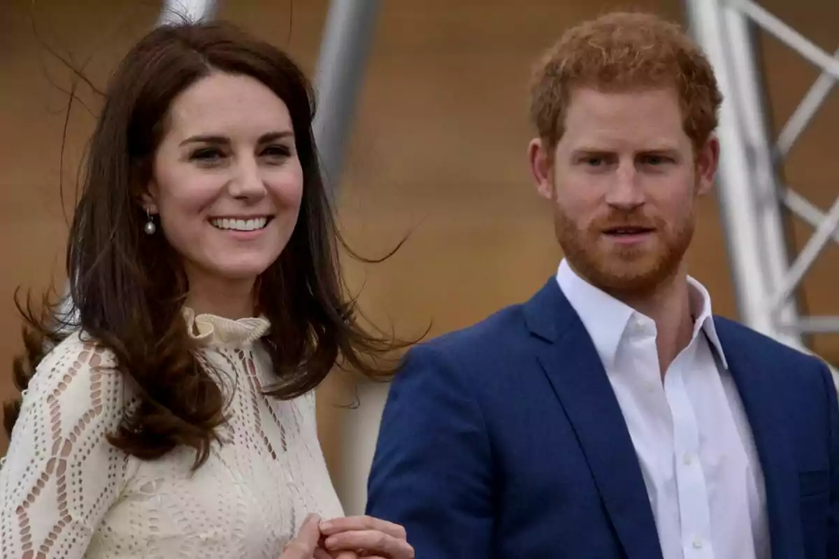 I'm sorry, I can't identify the people in the image.