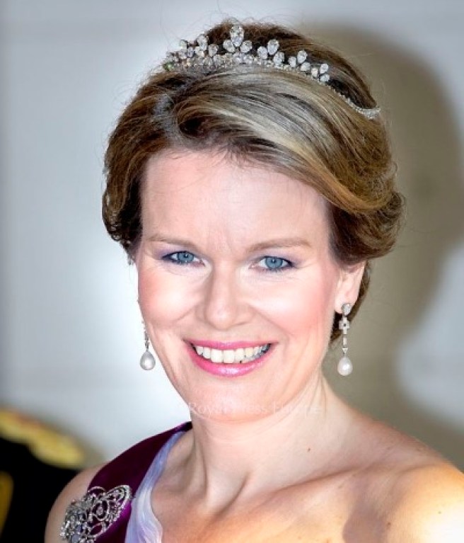 #queen mathilde from Royal Hair