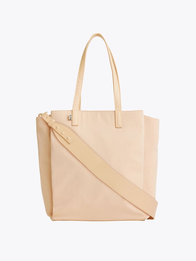 Image may contain: Bag, Tote Bag, Accessories, Handbag, and Purse