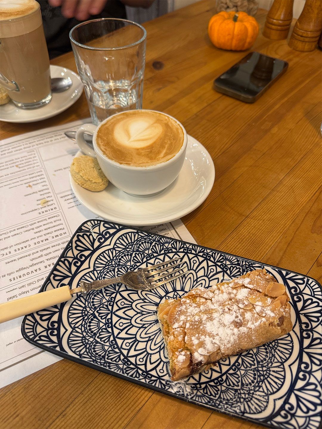 We stopped at a local deli for an post run sweet treat.