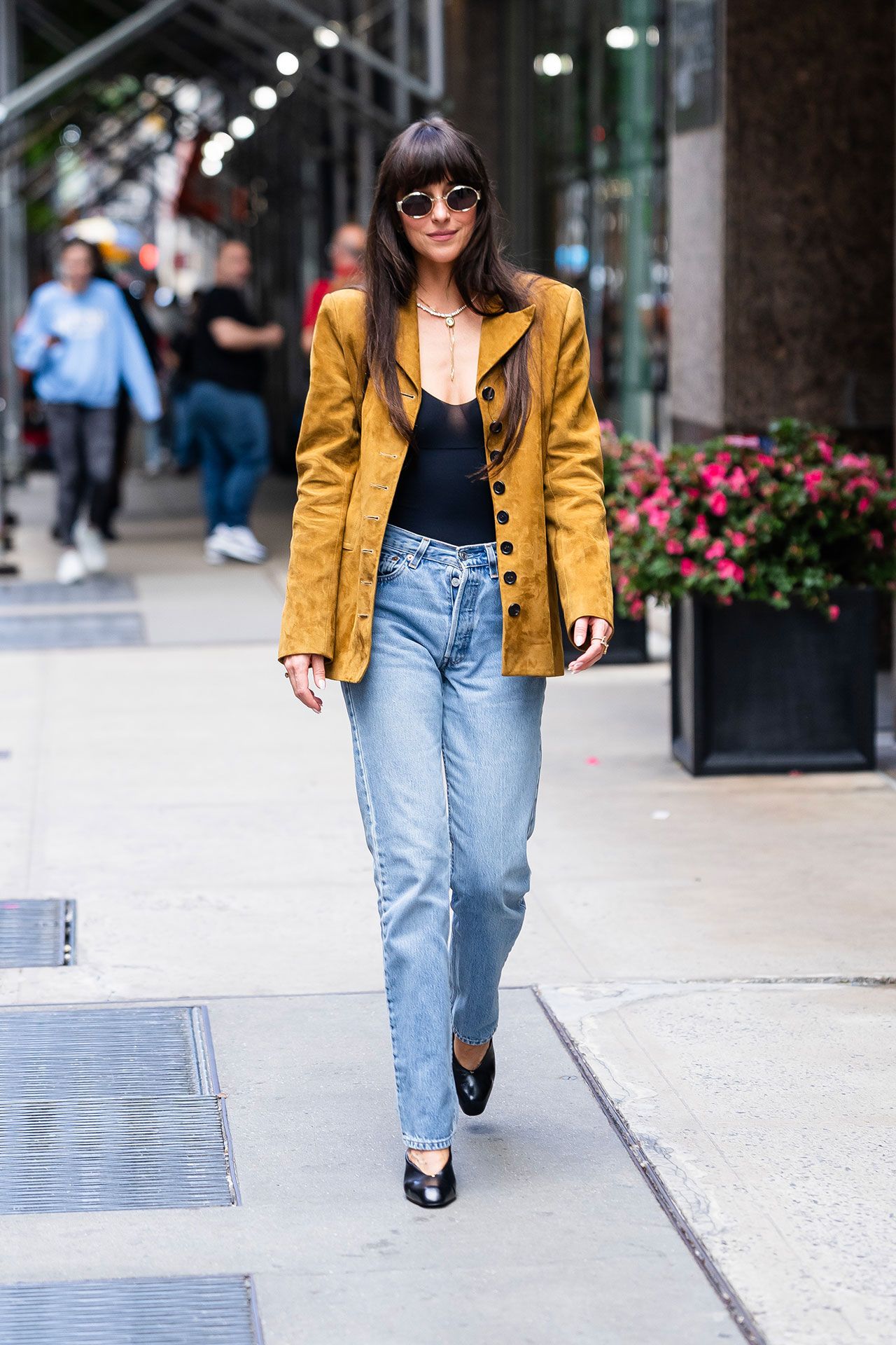 Granny shoes are the winter 2025 trend thatll dress up any pair of jeans