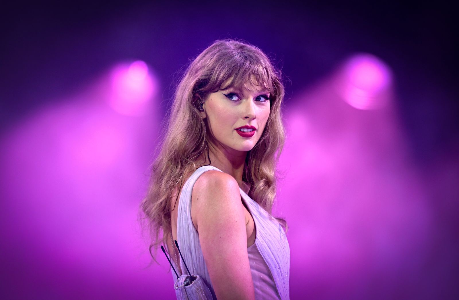 LONDON ENGLAND  AUGUST 15 EDITORIAL USE ONLY. NO STANDALONE PUBLICATION USE    Taylor Swift performs onstage during...