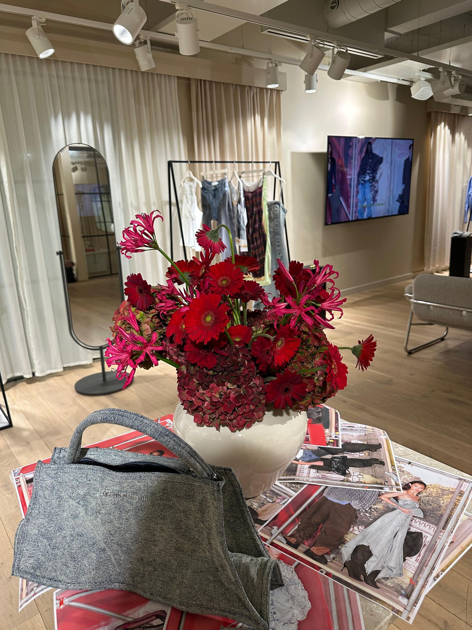 I went to visit the HampM Showroom for an early preview of HampM X Glenn Martens.