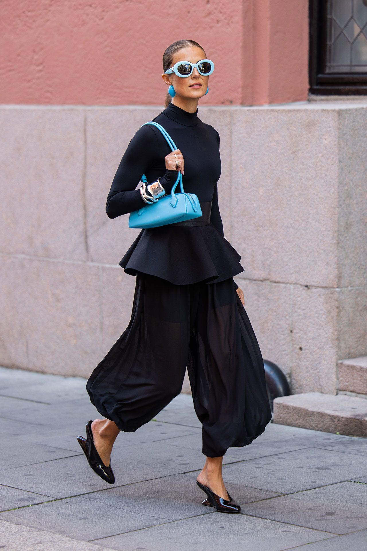 Here's How to Style Baggy Trousers At Any Price Point