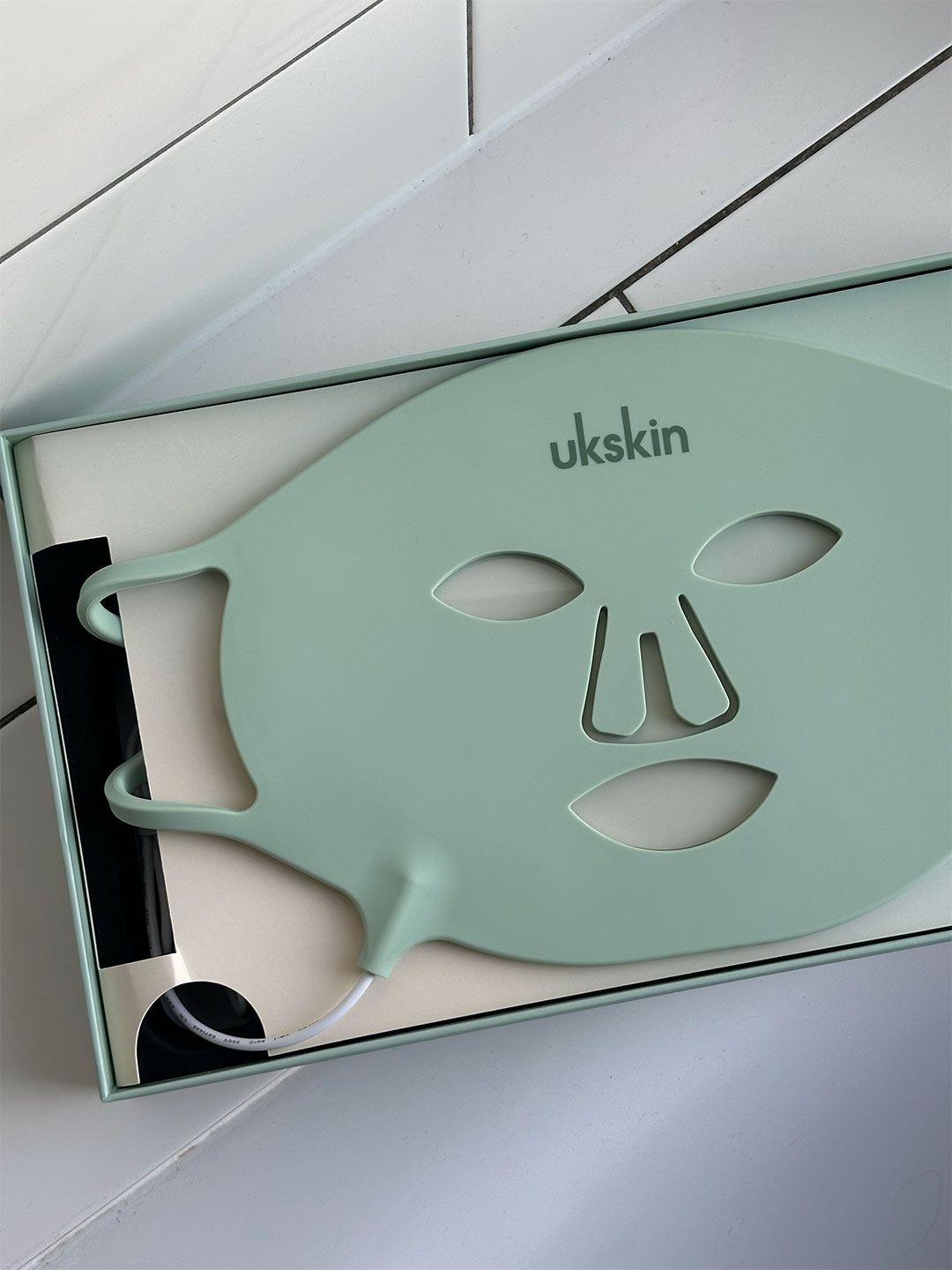 Image may contain Paint Container and Palette