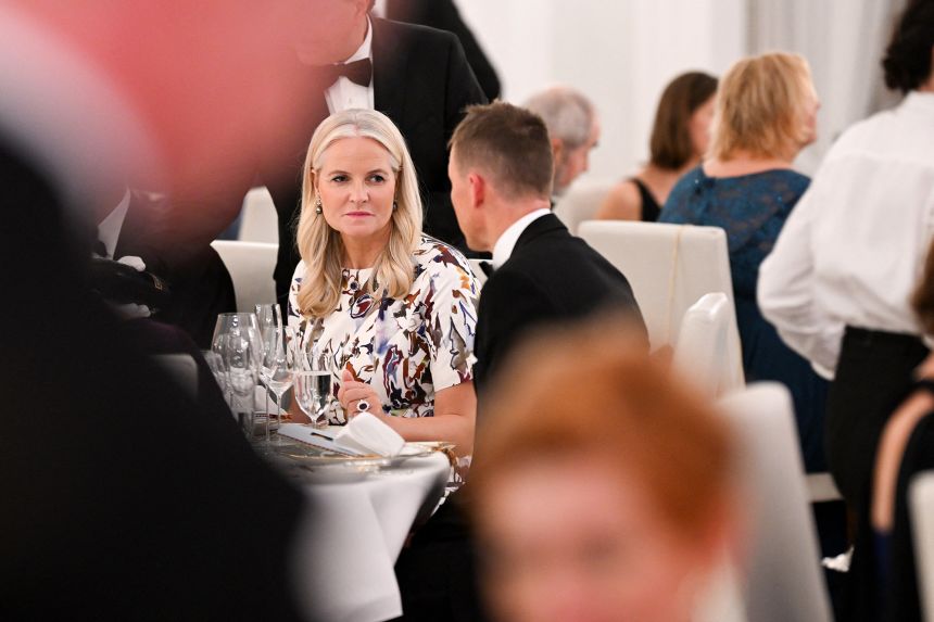 Crown Princess Mette-Marit attends a dinner at Bellevue presidential palace on October 21, 2024.